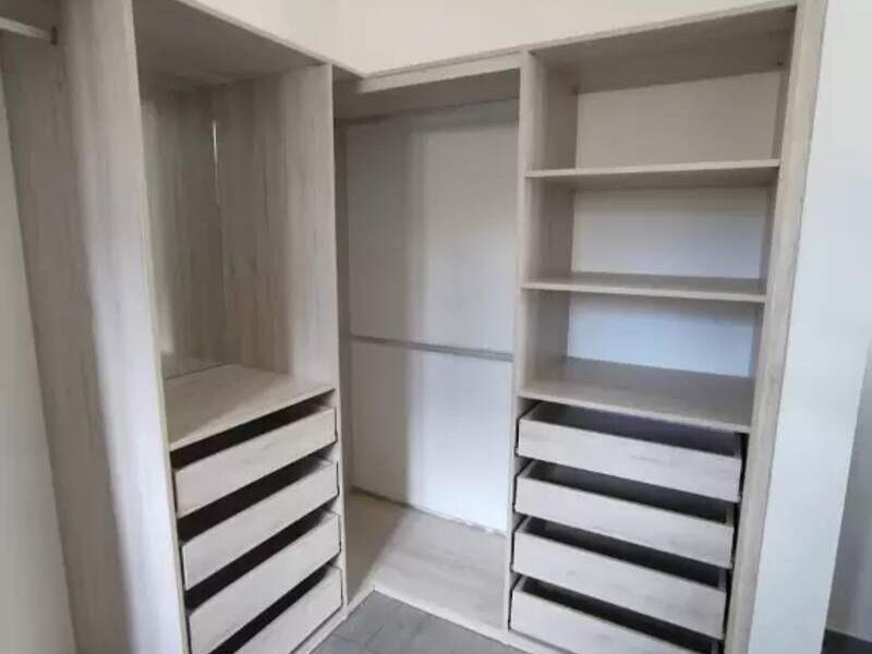 Closet acabado blanco San Salvador