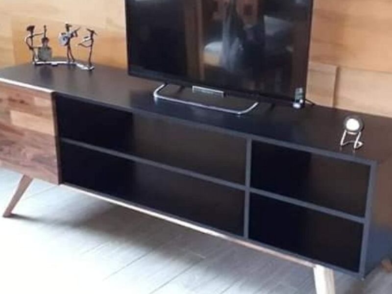 Muebles para TV en Madera en El Salvador 