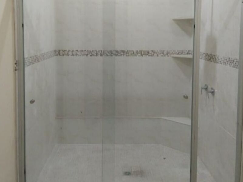 Cortina de baño en Antiguo Cuscatlán