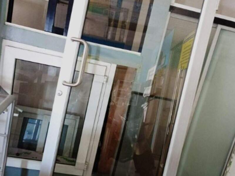 Puerta de aluminio en Alabama