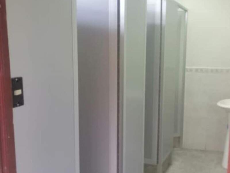 División de baño en Aguilares