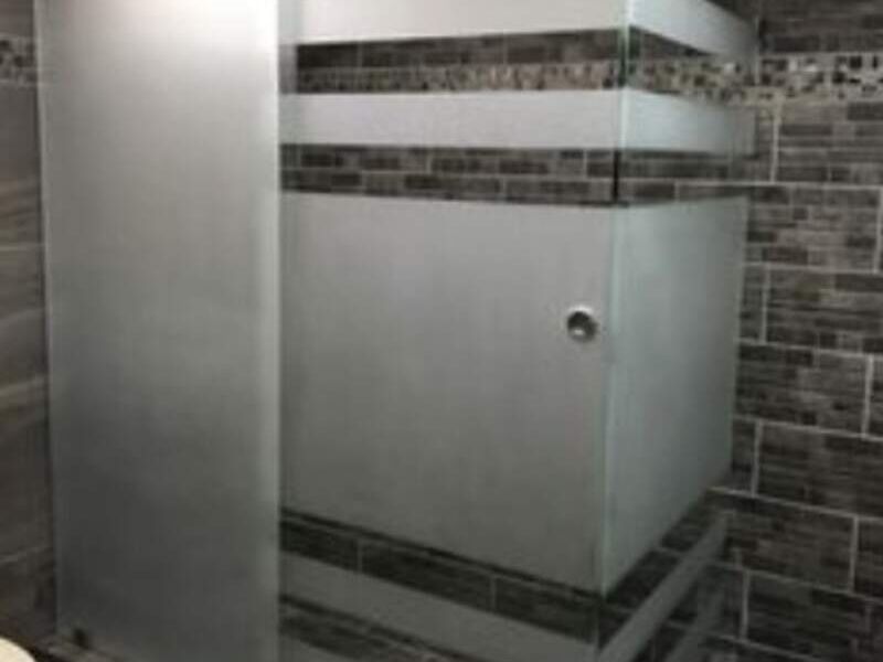Cancel de baño en El Refugio