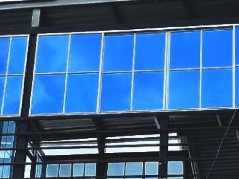 Fachada de cristal en Alabama