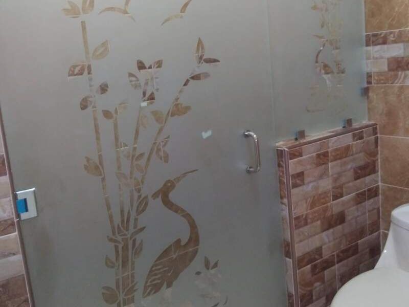 Diseño de baños modernos San Salvador