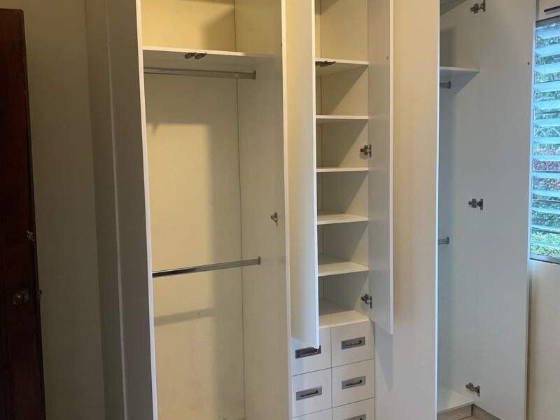 Closet moderno para dormitorio San Salvador