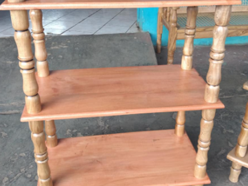 Estante Concepción Batres