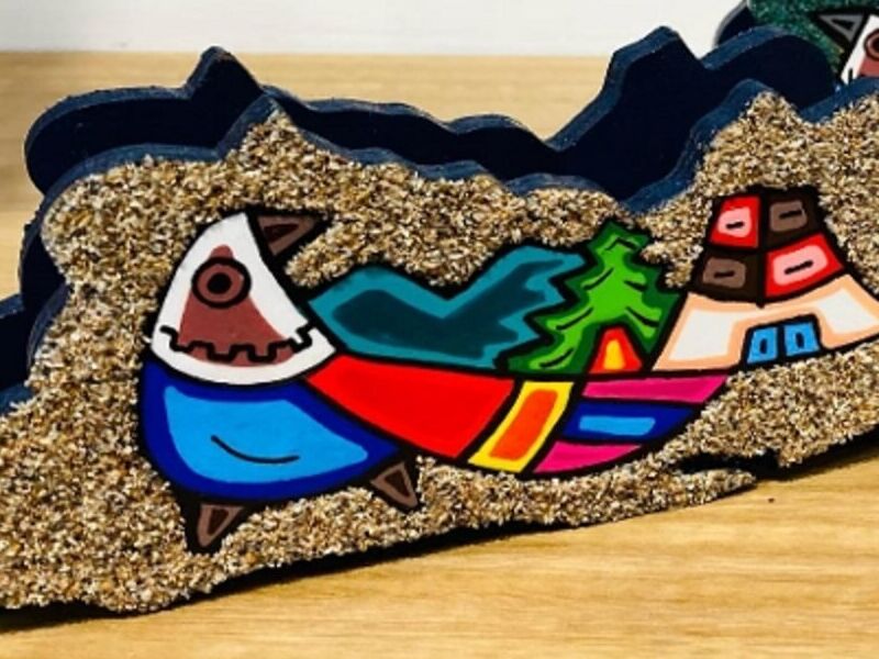 Adorno diseño visita El Salvador
