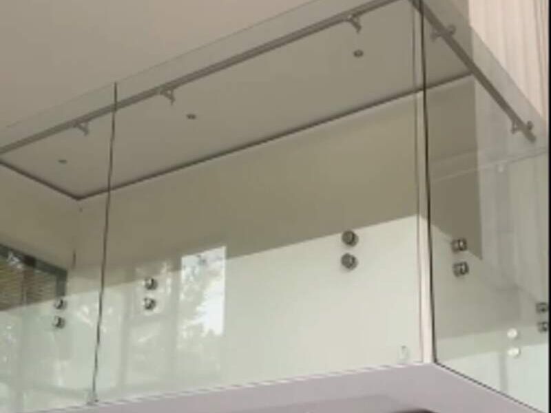 Barandal Vidriería El Manantial SV