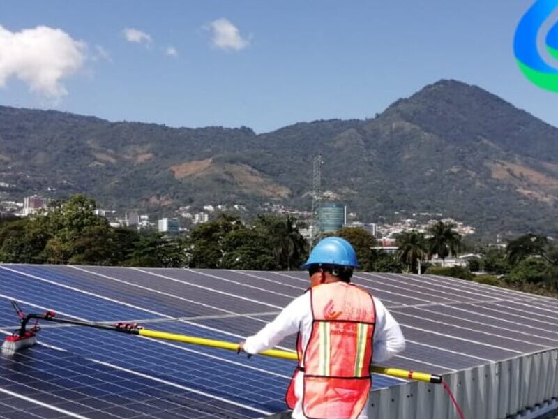 Limpieza paneles solares El salvador 