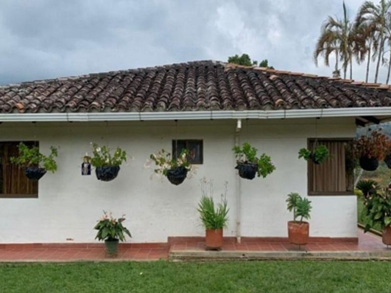 Hirleman Casa venta Salvador
